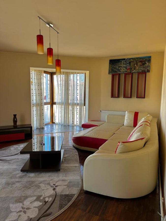 Central Apartment No1 Timisoara Luaran gambar